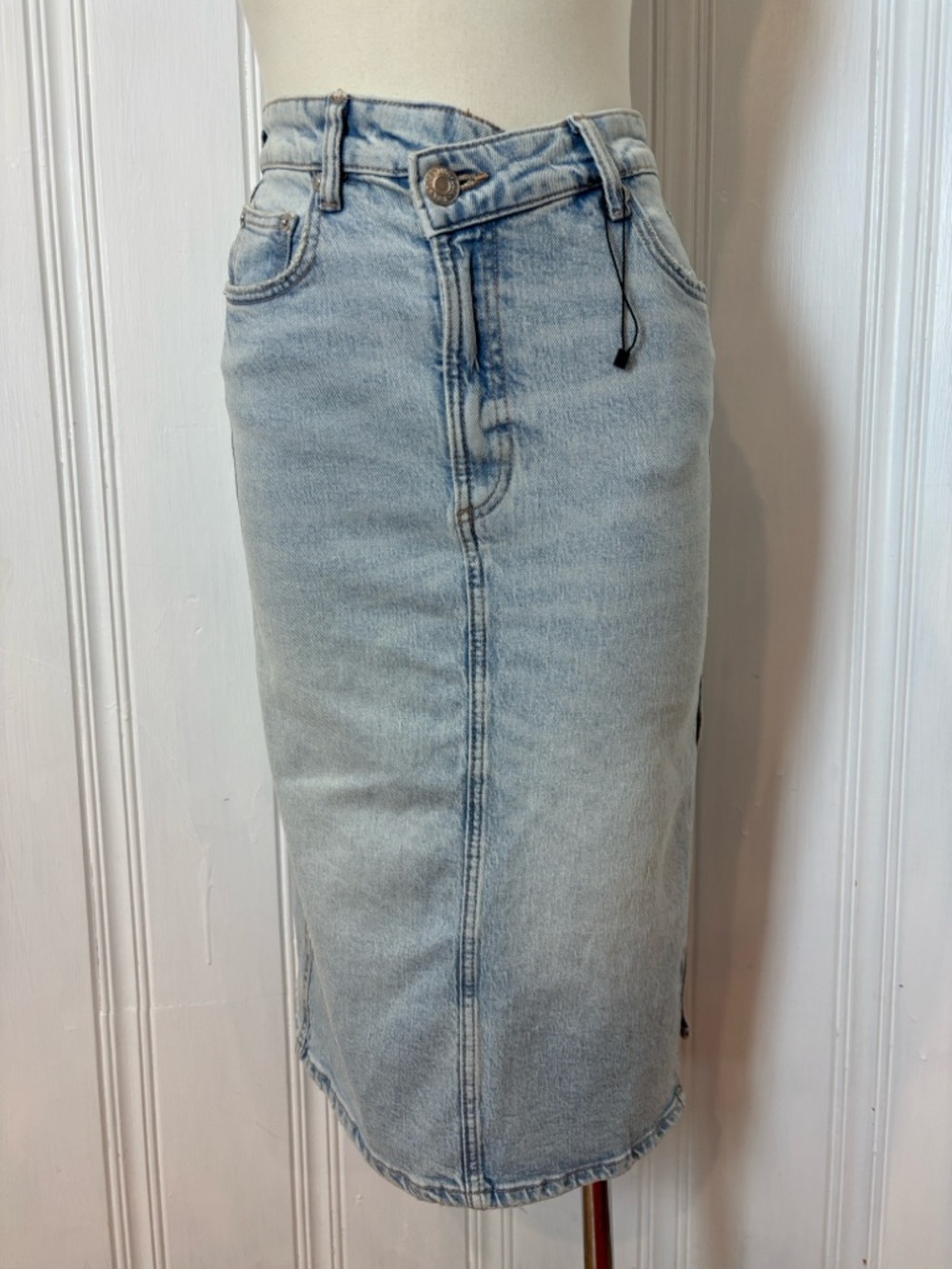 ZARA NWT Light Wash Denim Midi Skirt Asymmetric Waist Slit -Size S